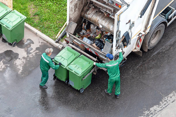 Best Junk Hauling Services  in Versailles, IN